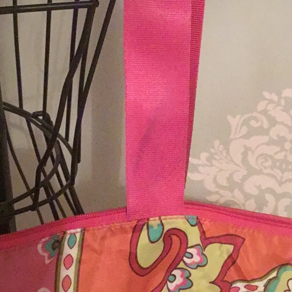 Very Bradley Tote - Picture 4 of 8